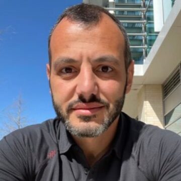Dr. Elie Jarrouge is a primary care physician and advocate for root-cause, lifestyle-first medicine. He focuses on using personalized nutrition, movement, and lab metrics to prevent and reverse chronic disease.