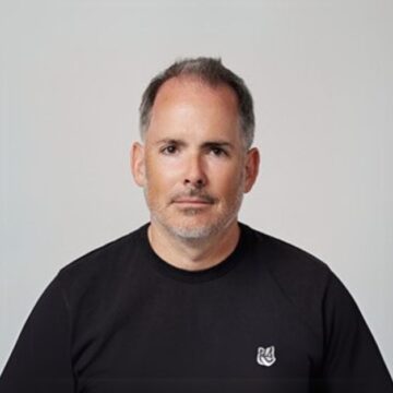 Micha Kaufman is the co-founder and CEO of Fiverr, an online marketplace that connects freelancers with businesses. Under his leadership, Fiverr has become a key platform in the global gig economy, serving millions of users across 160+ countries.
