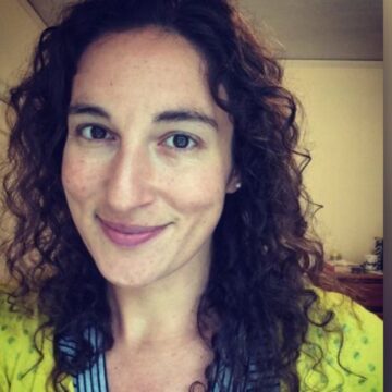 Vanessa Bates Ramirez is a contributing writer for AI Frontiers, a publication focused on how artificial intelligence is changing industry, society, and the nature of work.