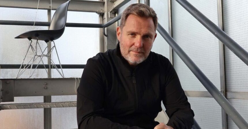 Simon Squibb is a British entrepreneur, angel investor, and founder of HelpBnk, a startup platform helping people launch and fund businesses. He’s known for his outspoken views on education, entrepreneurship, and the future of work.