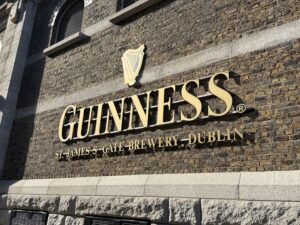 Founded in 1759, Guinness is brewed at St. James’s Gate in Dublin under a 9,000-year lease signed by Arthur Guinness. Today, it produces over 3.2 million pints of beer daily with strict adherence to its original quality standards.